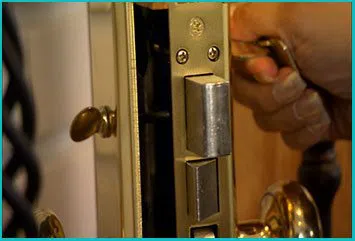 Tucson Locksmith Service Tucson, AZ 520-226-3768 - apartment-lock-change